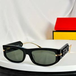 Picture of Fendi Sunglasses _SKUfw57302949fw